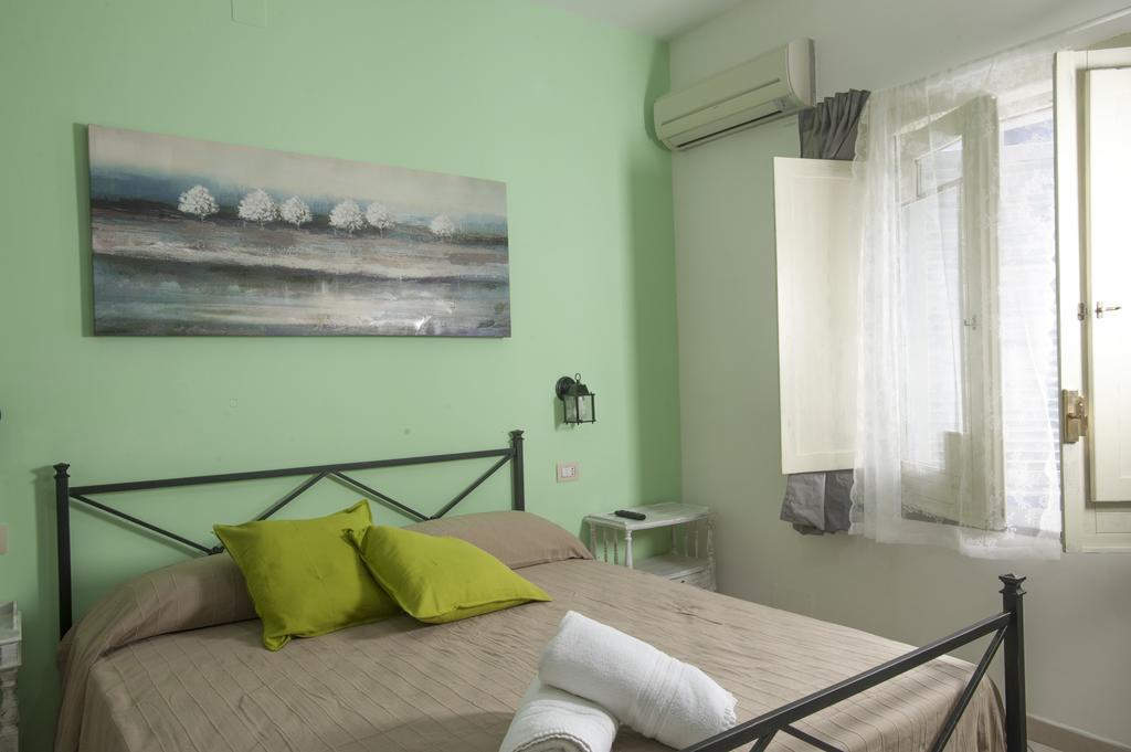 City Pompei Accommodations Phòng bức ảnh